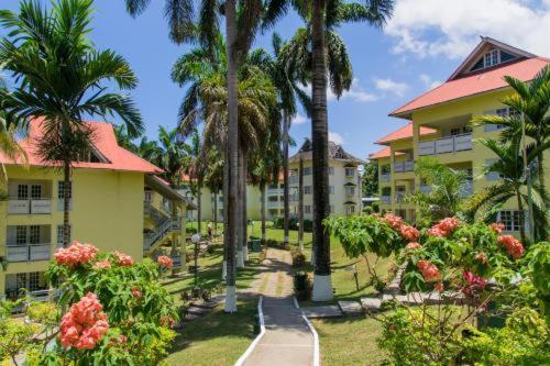 Mystic Ridge Apt 2 Plus 6 Ocho Ríos Exterior foto